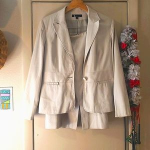 Larry Levine Suits Khaki Green Skirt Suit size 10